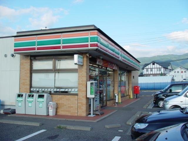 セブンイレブン寿店：880m