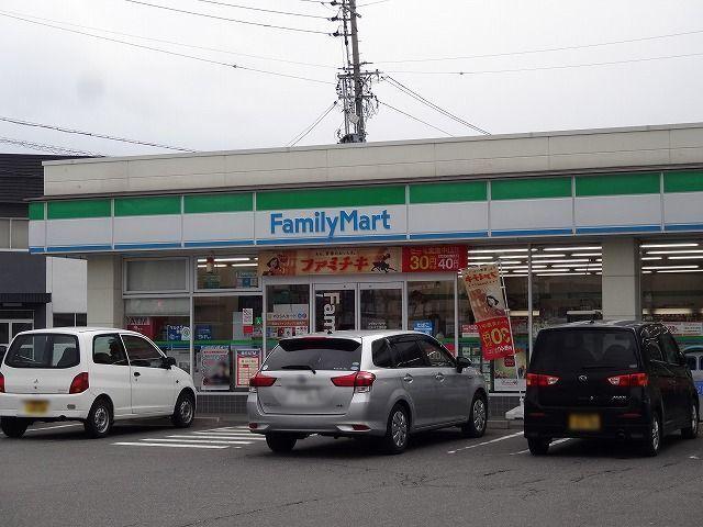 ファミリーマート松本木工団地店：536m