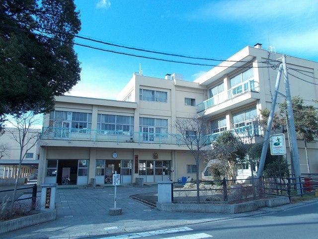 神川小学校：1600m
