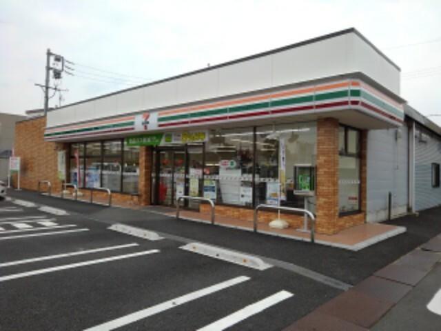 セブンイレブン長野里島店：554m
