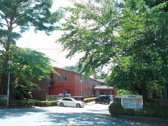 軽井沢西部総合病院：1800m