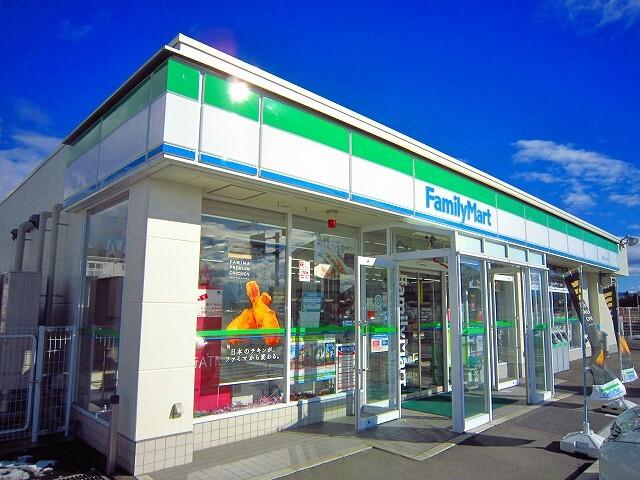 ファミリーマート：1000m