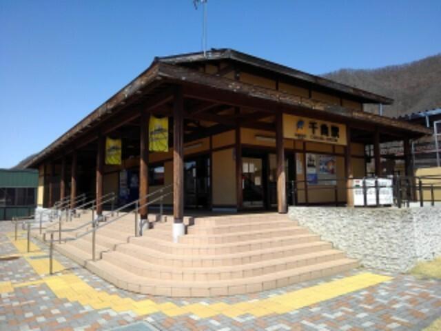 千曲駅：700m