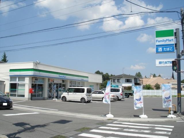 ファミリーマート長野大豆島店：825m
