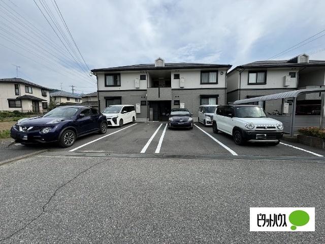 ベルジュ並柳　Ｄ（108） 駐車場
