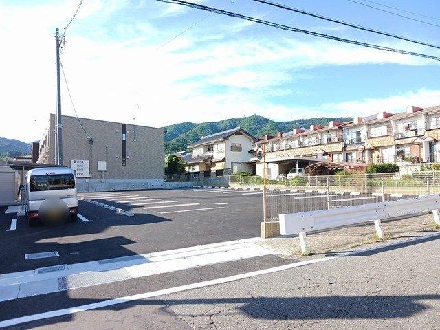 コスモス若槻（104） 駐車場
