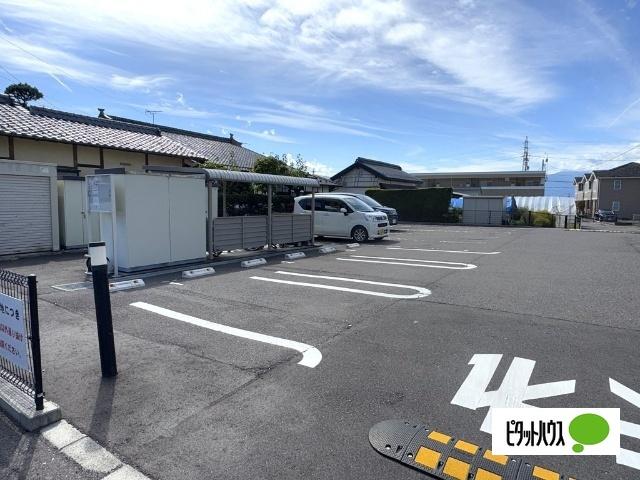 ラ・フェリーチェ（104） 駐車場