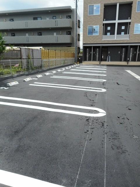 シャルマン櫻街６　梓館（103） 駐車場