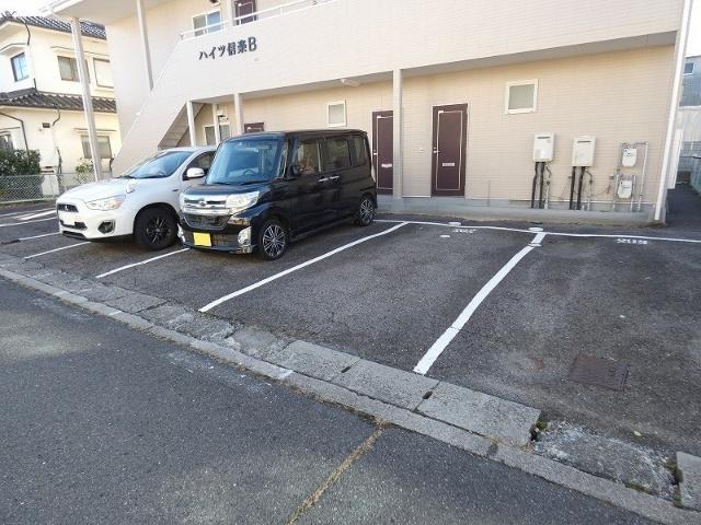 ハイツ信楽　Ｂ（203） 駐車場
