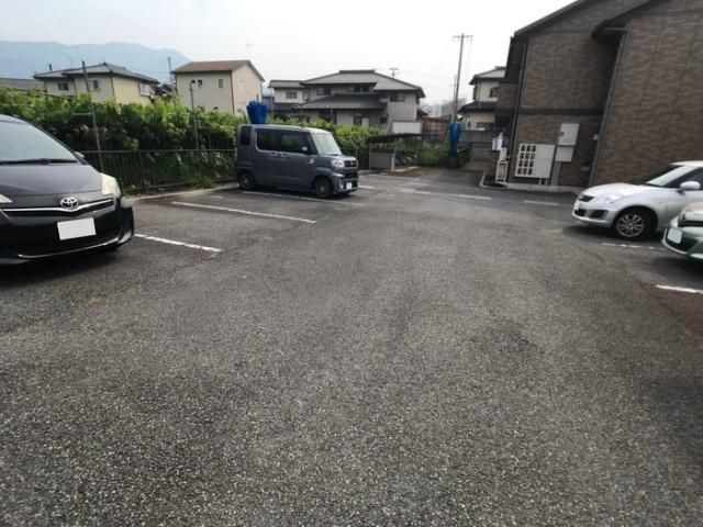 ｐｉａｃｅｒｅ(ピアチェーレ)（101） 駐車場