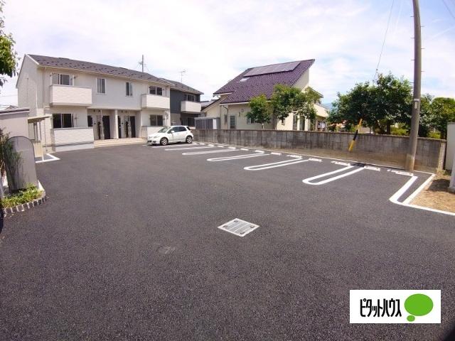 Confort渚（コンフォール）（103） 駐車場