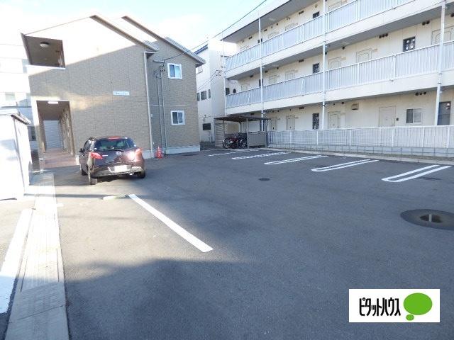 セレーノＡ（203） 駐車場