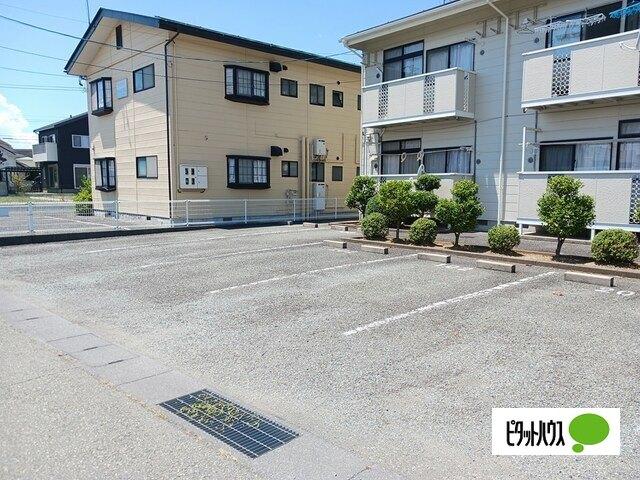 ＴＭ・ハイツ（101） 駐車場