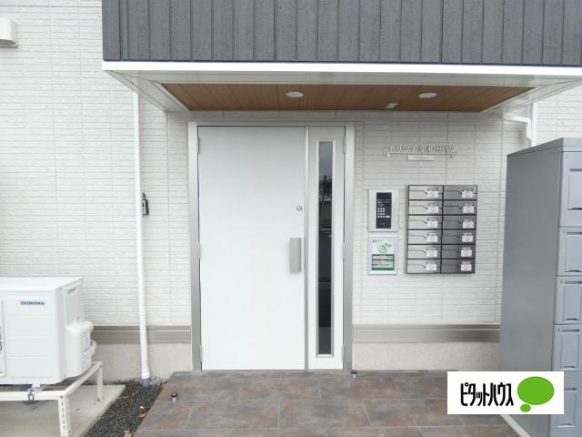 トリシア東和田　W棟（301） エントランス