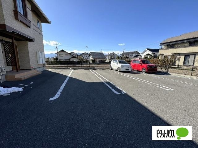 エスポワールＮＫ（102） 駐車場