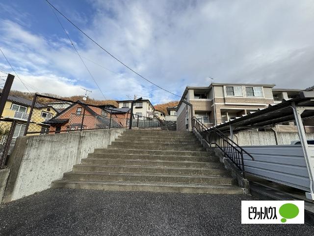 Ｅast  Ｈills（イーストヒルズ） エントランス