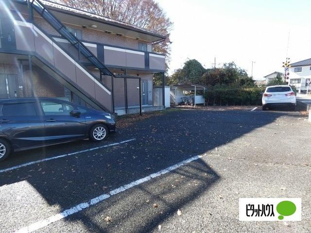 メゾン･ド･ピュア（103） 駐車場