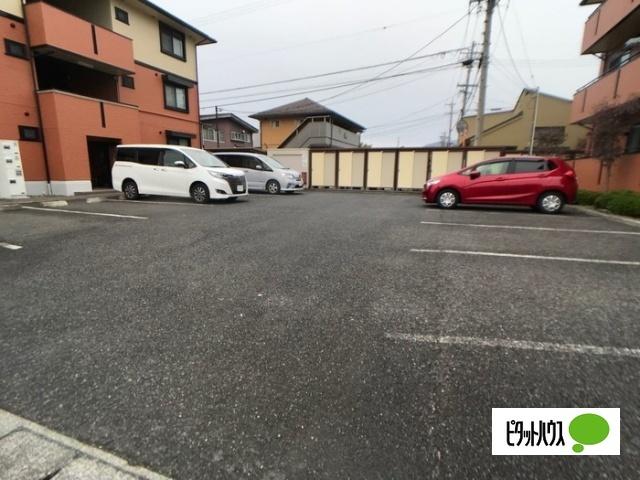 ツインコート　Ｂ（201） 駐車場