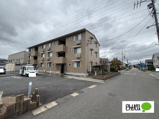 パークタウン三本柳（301） 外観
