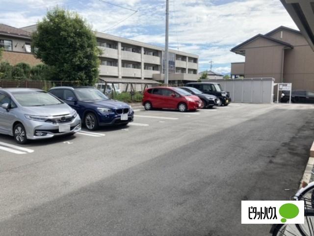 カサ･デ･サチ　Ⅲ（101） 駐車場