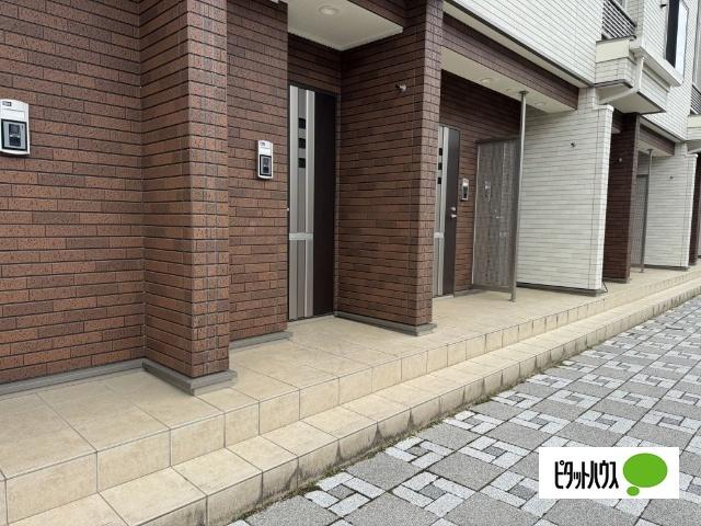 シェーネ（104） エントランス