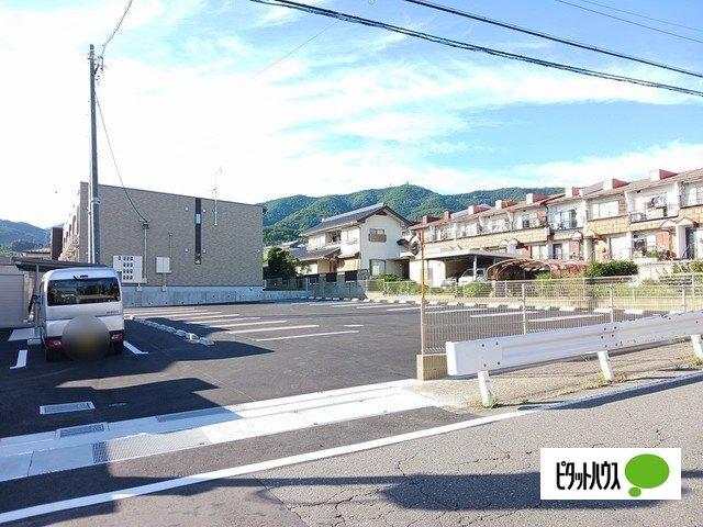 コスモス若槻（104） 駐車場