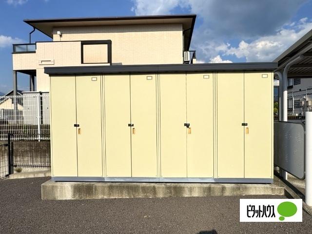 アベニール　ドゥ　アルブル（302） その他