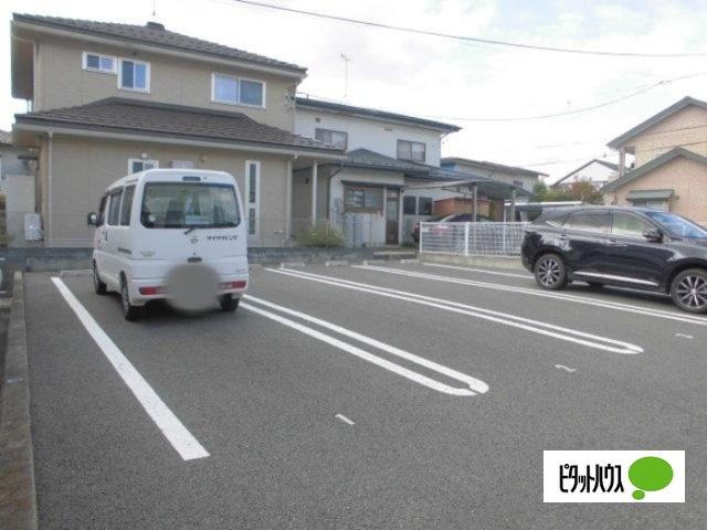 リサイア稲田（202） 駐車場