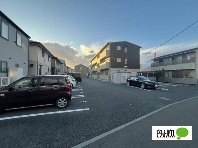 ペルソワール高田（101） 駐車場
