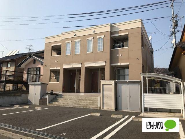 サンシャインヒルズ 駐車場