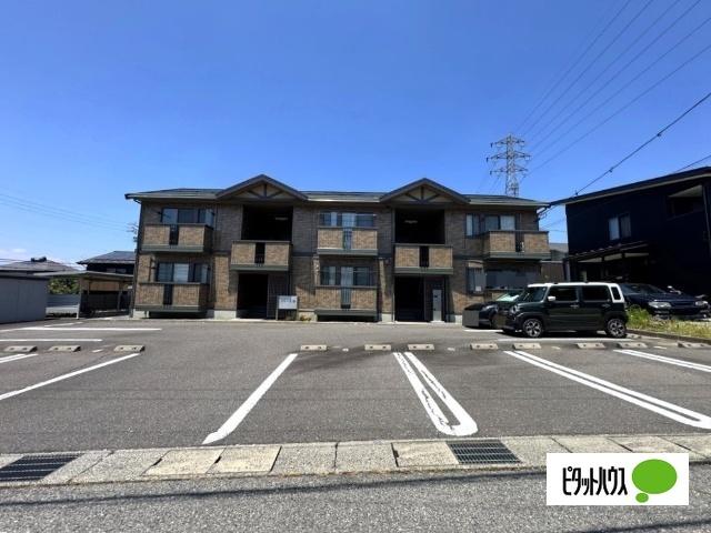 コリーヌ寿（203） 駐車場