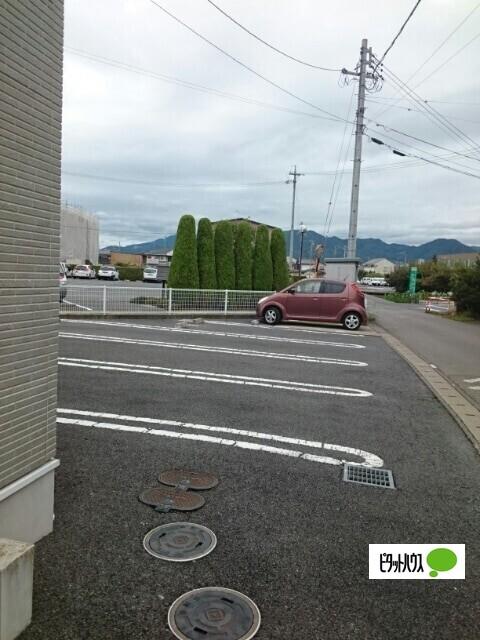 フォーブルＹ−Ⅱ（203） 駐車場