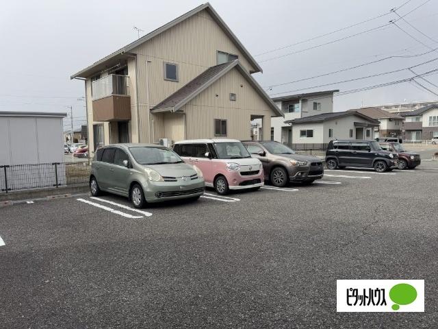 フランメゾン（202） 駐車場