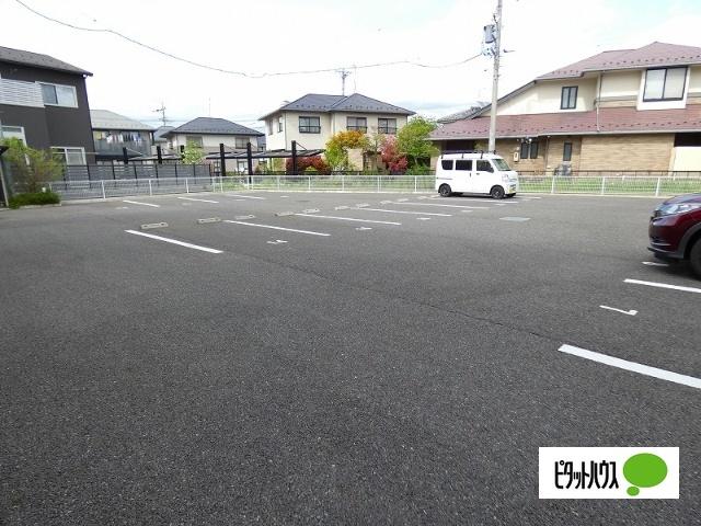 ＮＥＸＵＳ Ｄ-room石芝（205） 駐車場