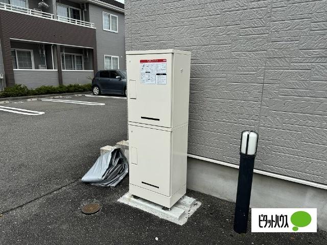ボム・コリ−ヌⅢ（102） 共有部分