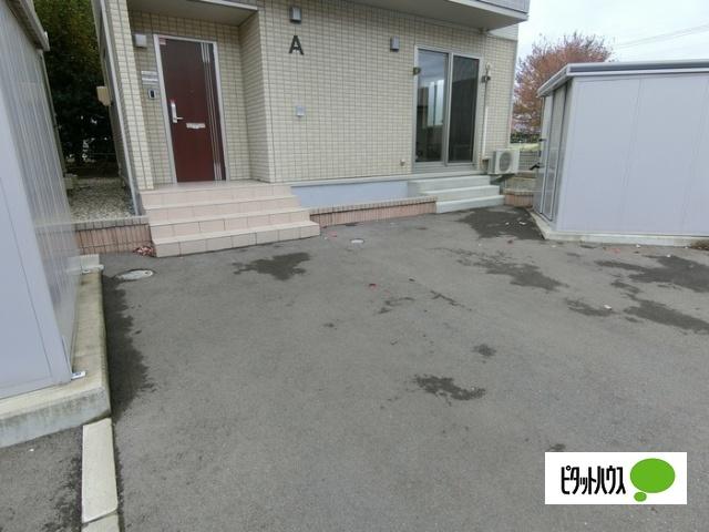 モンシェリ桜　Ａ（A） 駐車場