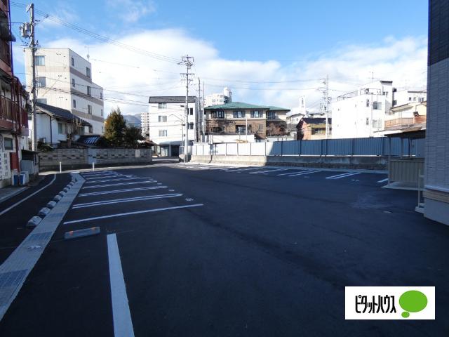 グランスクエア　Ⅲ番館（202） 駐車場