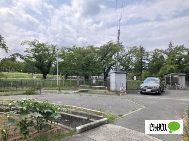 クレアール朝陽（A） 駐車場