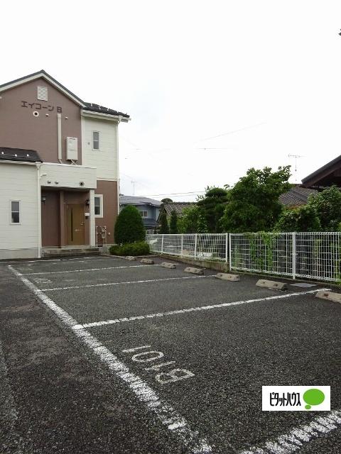 エイコーン　Ｂ（102） 駐車場