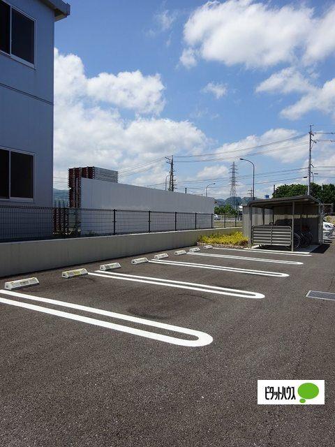 大−３（104） 駐車場