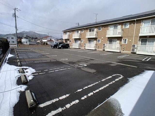 トワール（106） 駐車場