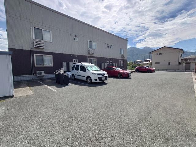 ベイリーフ（101） 駐車場
