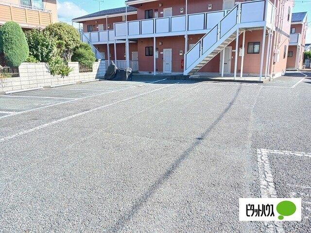 メルベーユ宮　Ａ（102） 駐車場