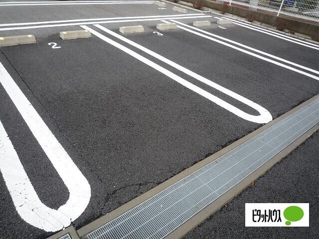 カーサ・プリート（104） 駐車場