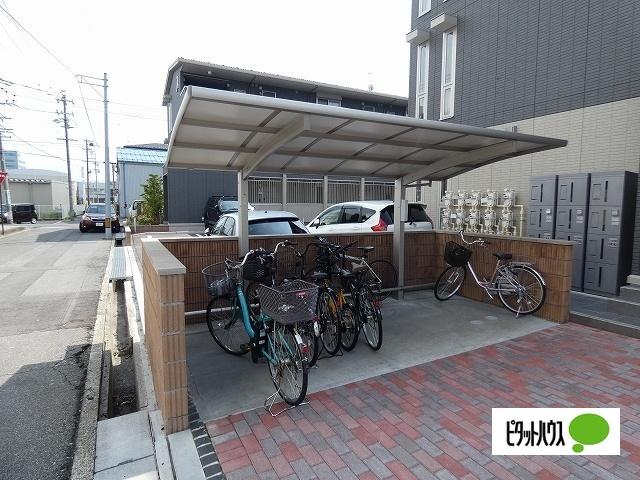 リヴェール中御所　C（102） 共有部分