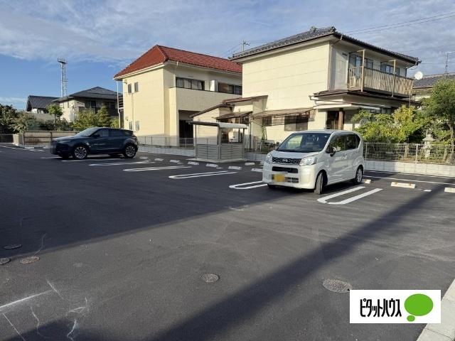 メゾン　シュクレ（205） 駐車場