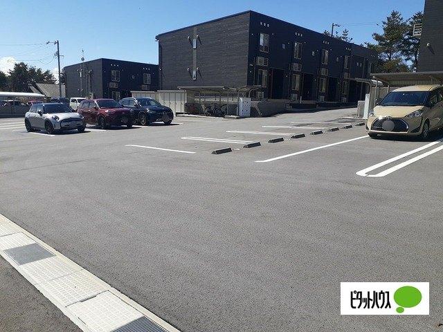 レジデンスハイツ西軽井沢Ⅱ（104） 駐車場