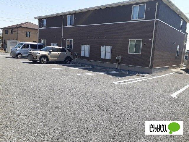 ベル・フルール　Ⅱ（104） 駐車場