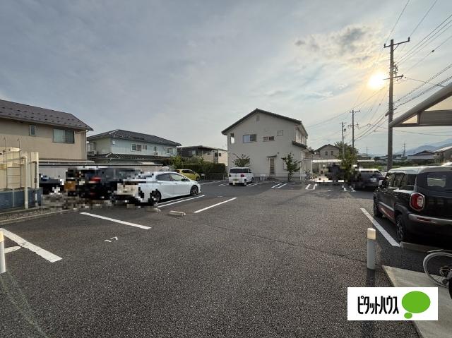 オリンピアパーク（105） 駐車場