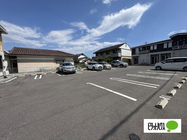 Ａｒｃａｄｉａ優（102） 駐車場